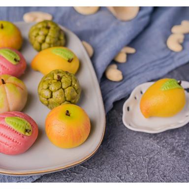 kaju_fruits